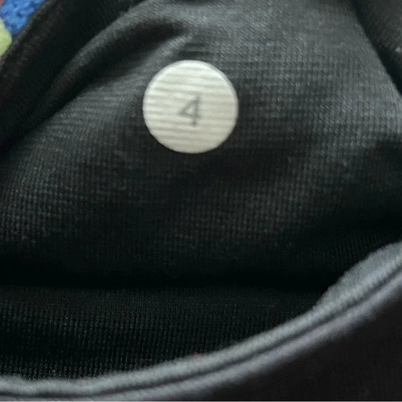 Lululemon Wunder Under Black‎ Quilt Spring Legging Women’s Size 4 Preowned - Picture 3 of 6